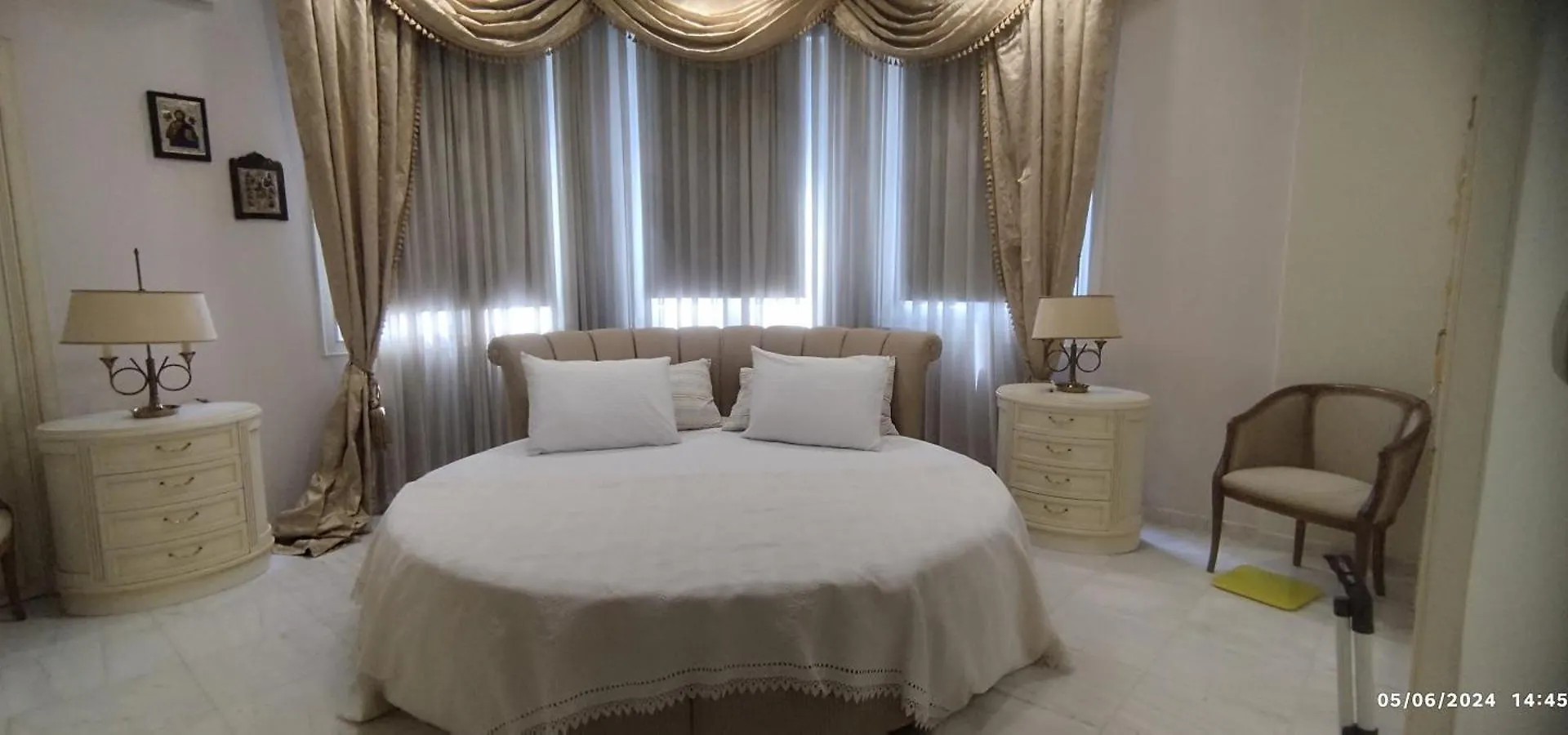 Elegant Tsimiski Neoclassical Apartment Thessaloniki